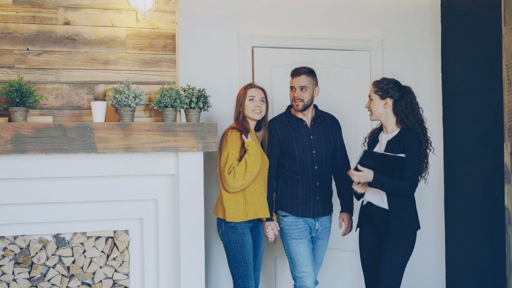 10 Questions Every First-Time Homebuyer Should Ask at an Open&nbsp;House